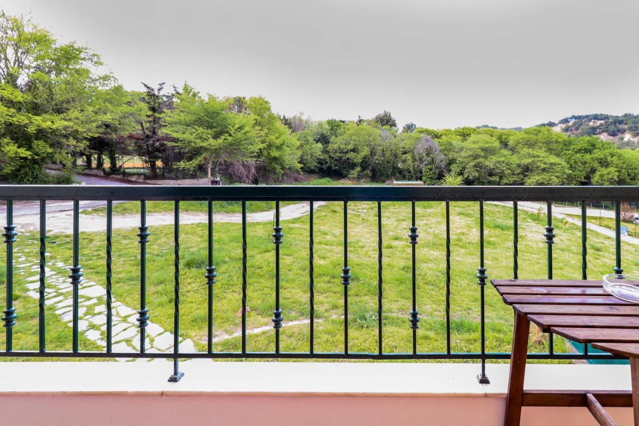 Suite Acropolis Serres Next To Center Buitenkant foto