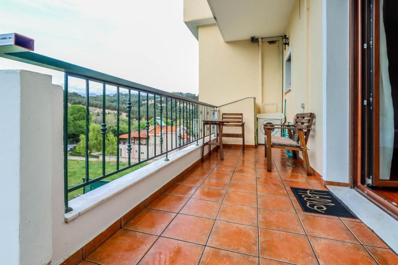 Suite Acropolis Serres Next To Center Buitenkant foto