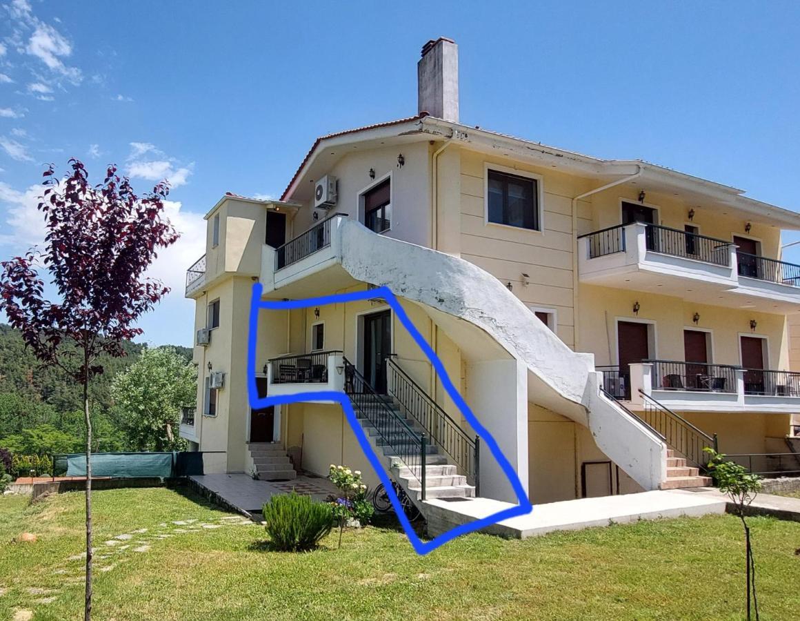 Suite Acropolis Serres Next To Center Buitenkant foto